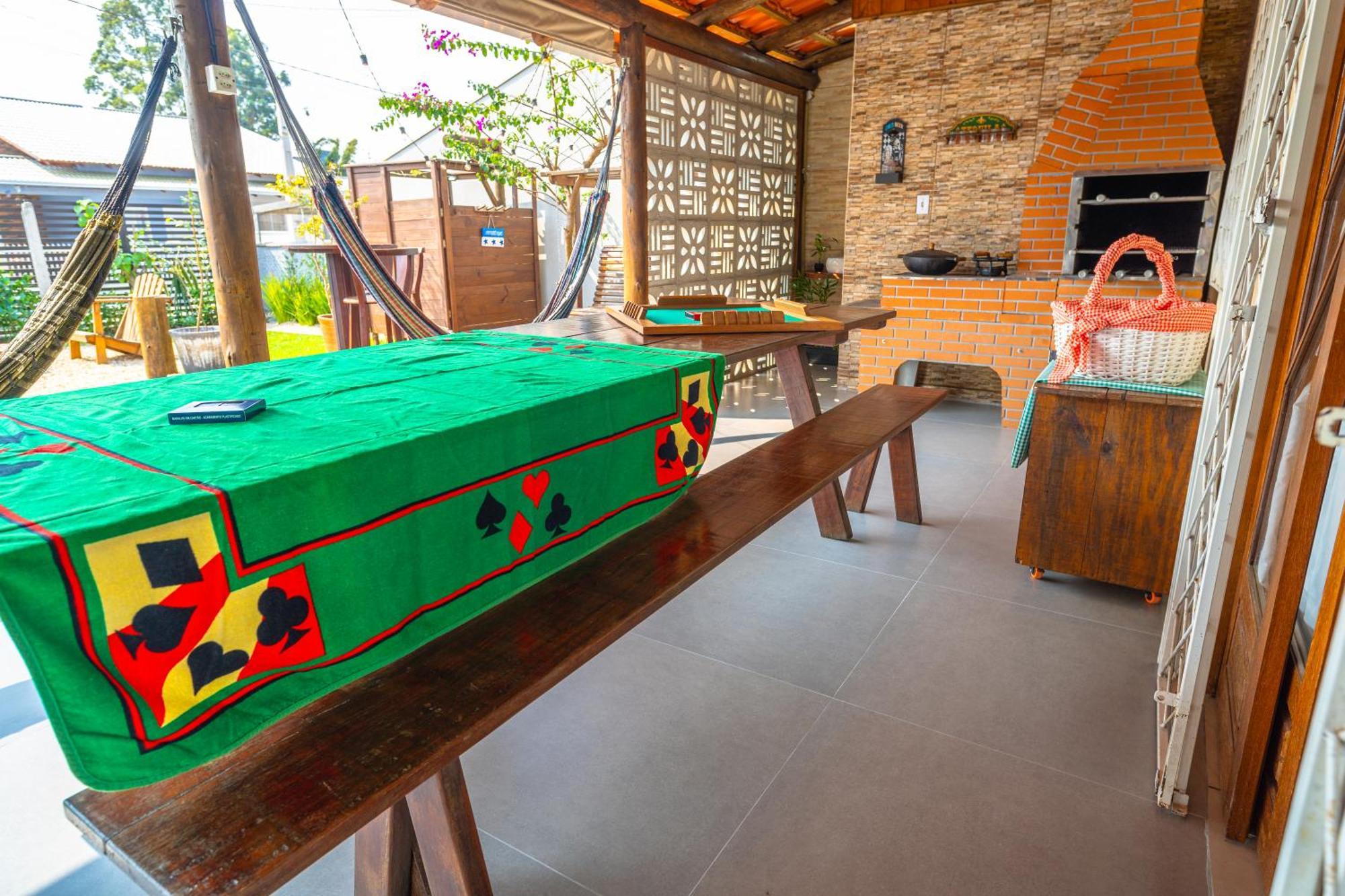 Casa Com Varanda Incrivel - Sinuca, Pepolim, Piscina, Praca De Fogo - Proximo Ao Parque Beto Carrero World