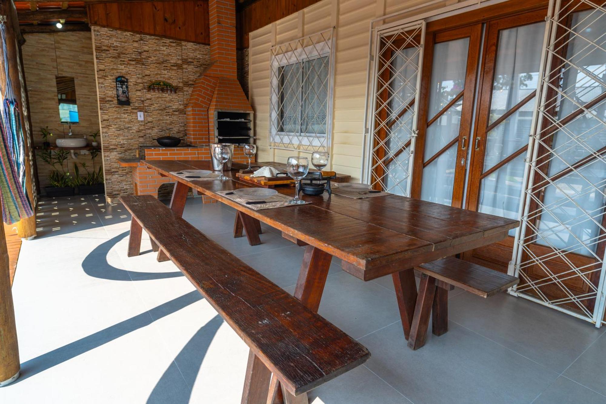 Holiday home Casa Com Varanda Incrivel - Sinuca, Pepolim, Piscina, Praca De Fogo - Proximo Ao Parque Beto Carrero World *