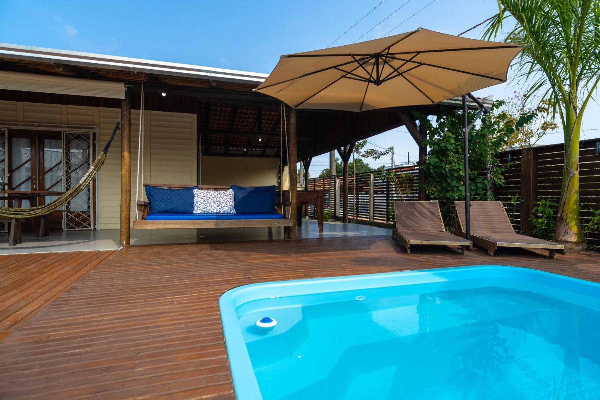 Casa Com Varanda Incrivel - Sinuca, Pepolim, Piscina, Praca De Fogo - Proximo Ao Parque Beto Carrero World