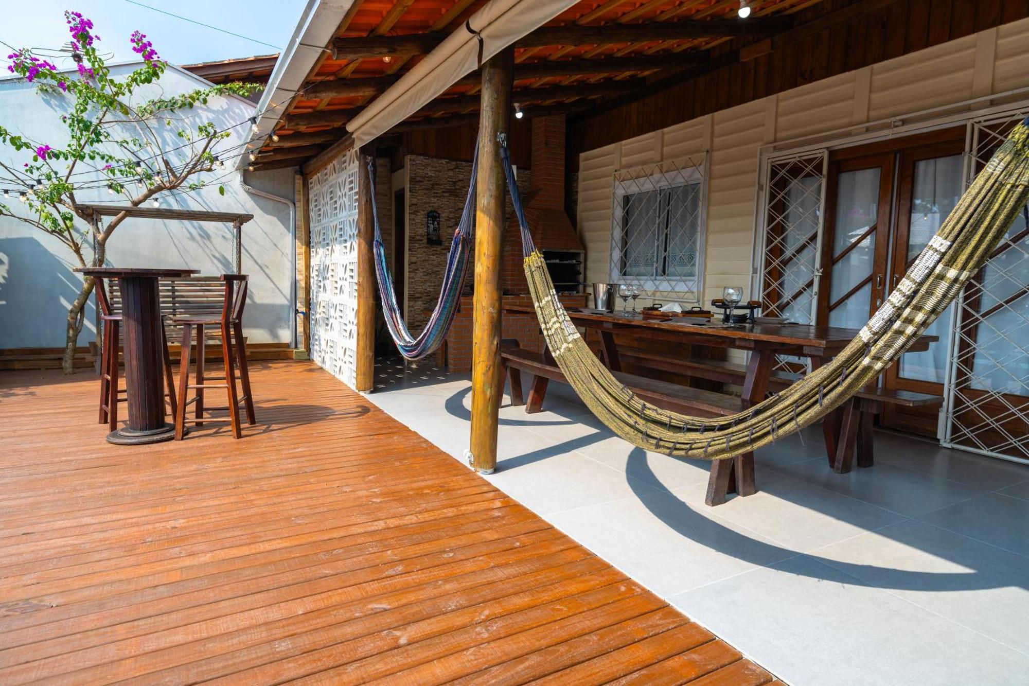 Casa Com Varanda Incrivel - Sinuca, Pepolim, Piscina, Praca De Fogo - Proximo Ao Parque Beto Carrero World